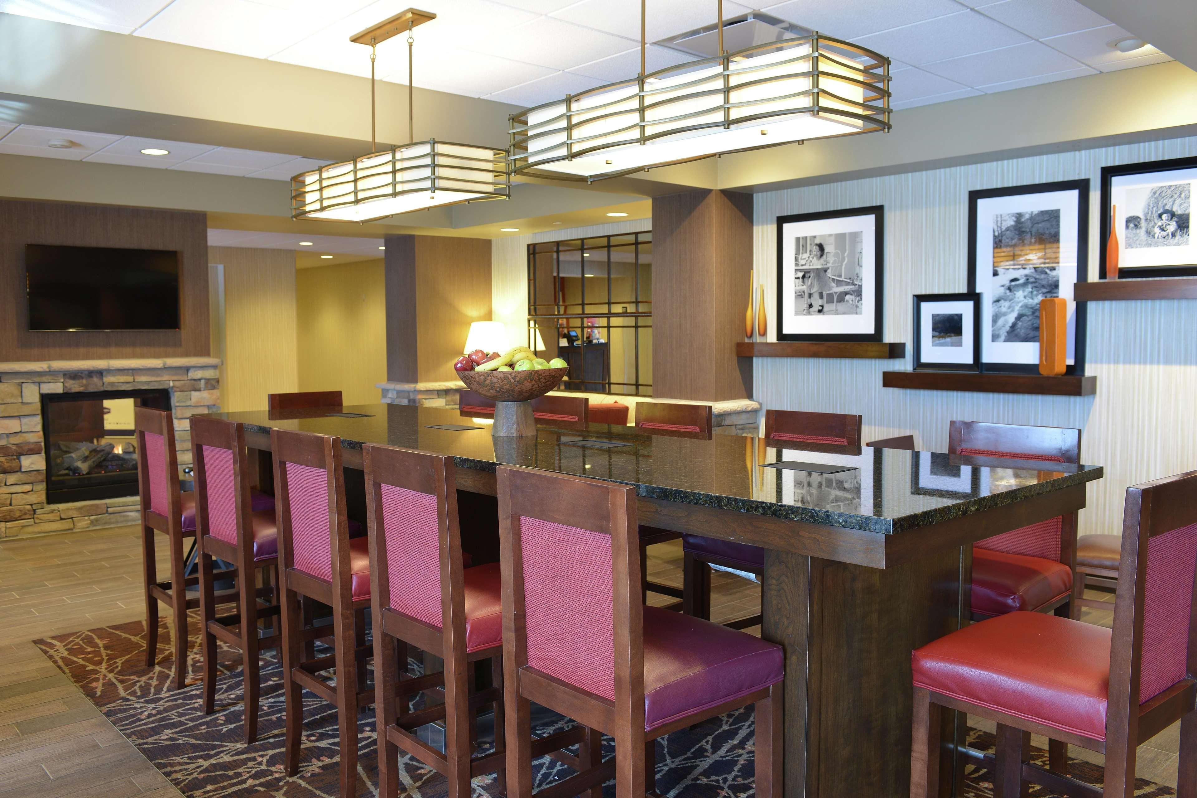 Hampton Inn Springfield-Southeast, Mo Екстериор снимка