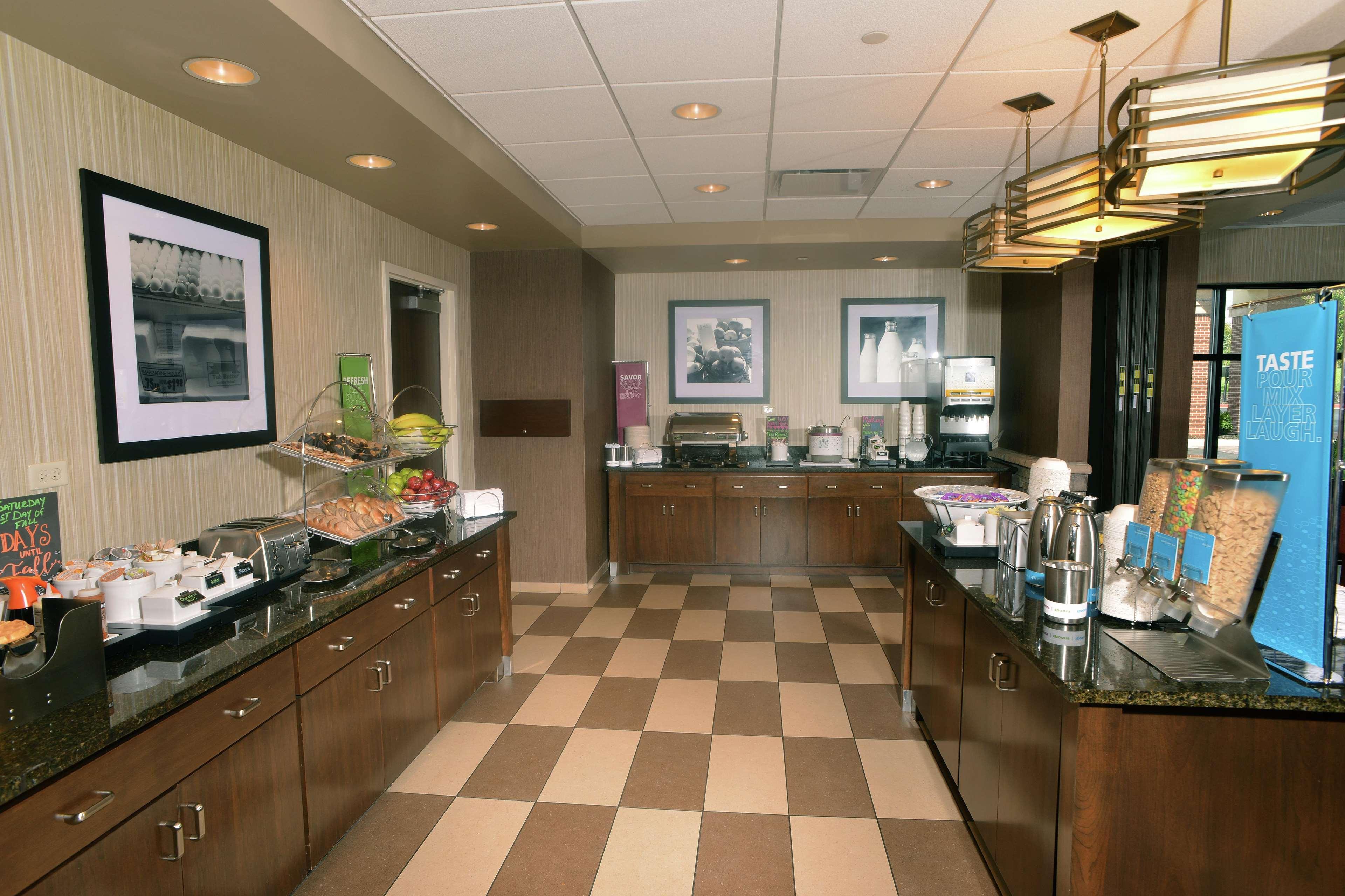 Hampton Inn Springfield-Southeast, Mo Екстериор снимка